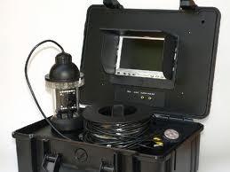 Sistema di Telecamera Subacquea Telecomandata con DVR e Monitor a Colori da 7 Pollici, Cavo di 50mt per Ispezioni Subacquee e Sotterranee, Valigetta Stagna e Batteria Ricaricabile