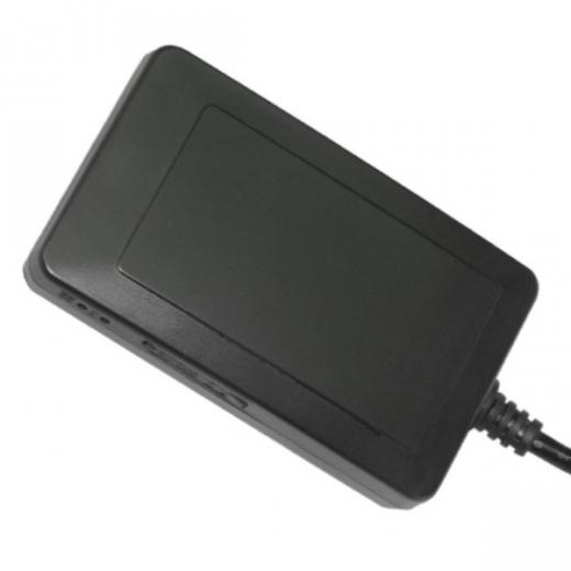 TRACKER GPS VEICOLARE PER AUTO CAMPER  GPS ESTERNO E ANTENNA 2G 3G