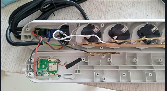 Microspia GSM nascosta in ciabatta elettrica funzionante sorveglianza discreta per casa ufficio e ambienti sensibili