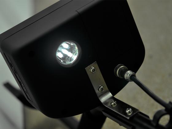 METAL DETECTOR CON SCHERMO LCD E REGOLAZIONE SENSIBILITA